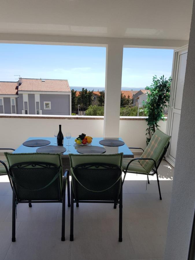 Apartments Sun Dance With Heated Pool ノヴァリャ エクステリア 写真